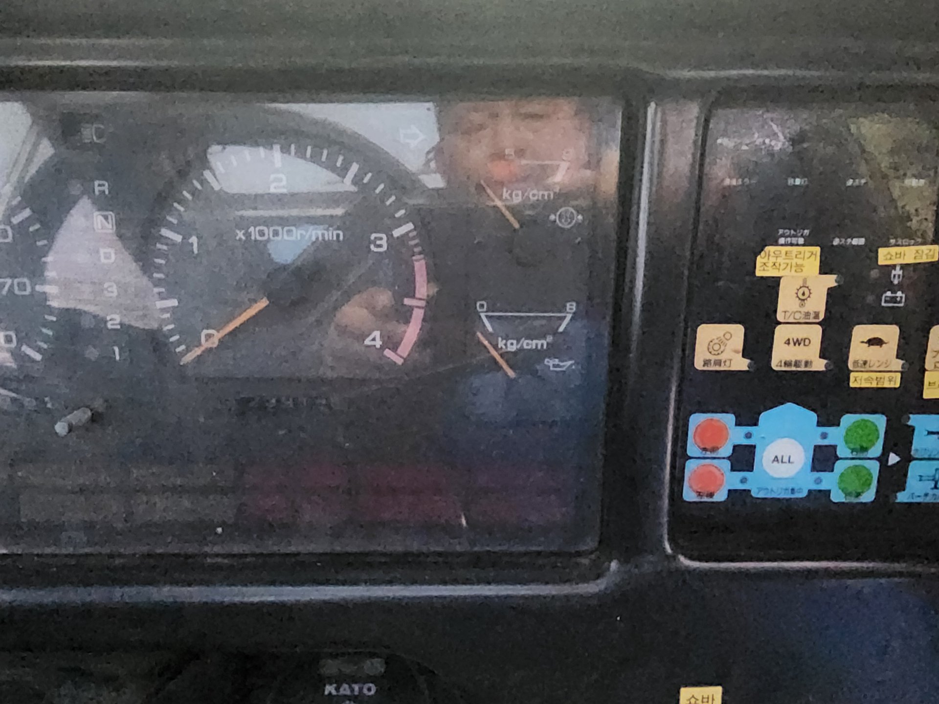 KR-22H Gauges & Hours 1