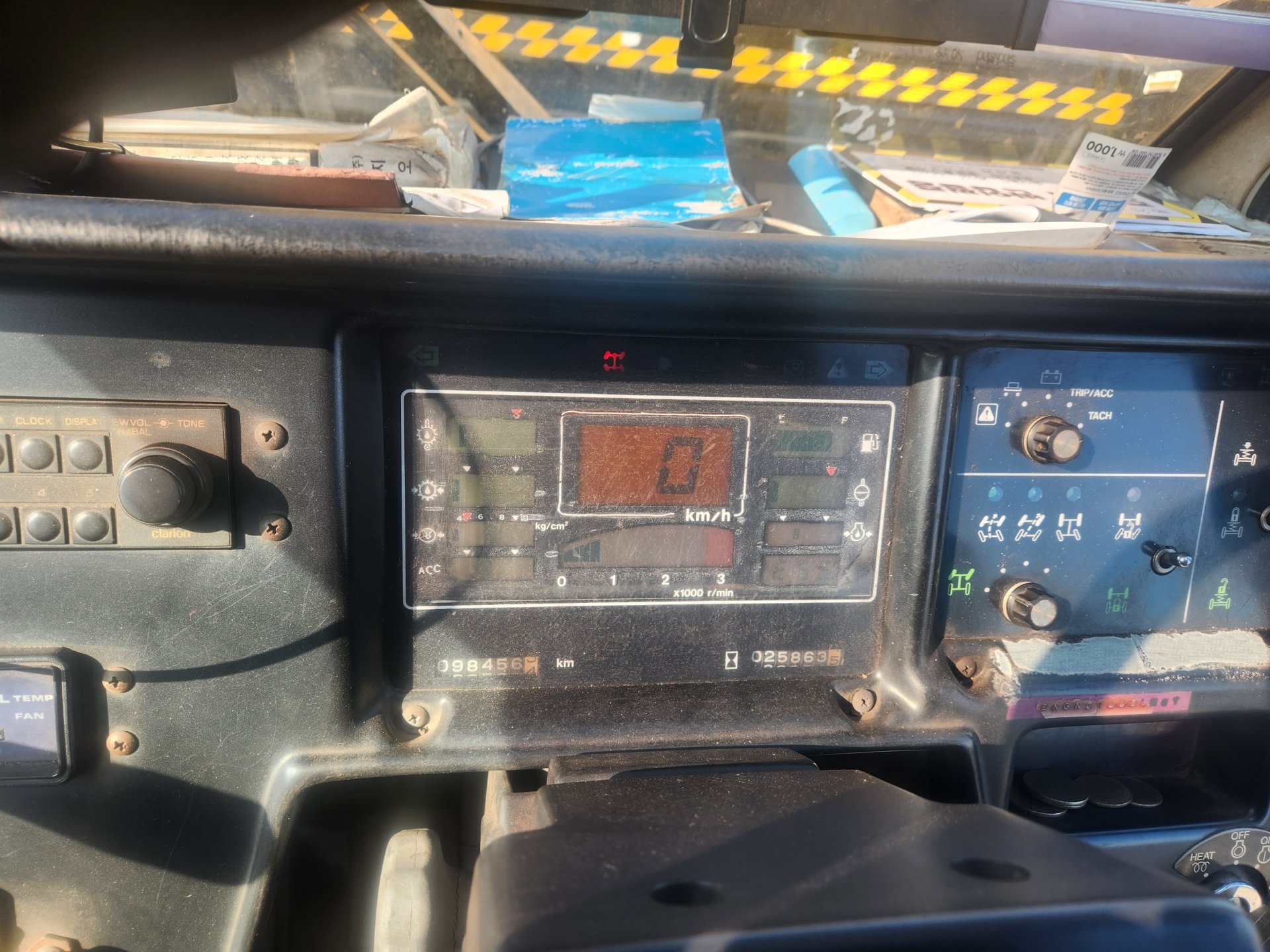 KR-25H-V 계기판 · 거리/시간 1